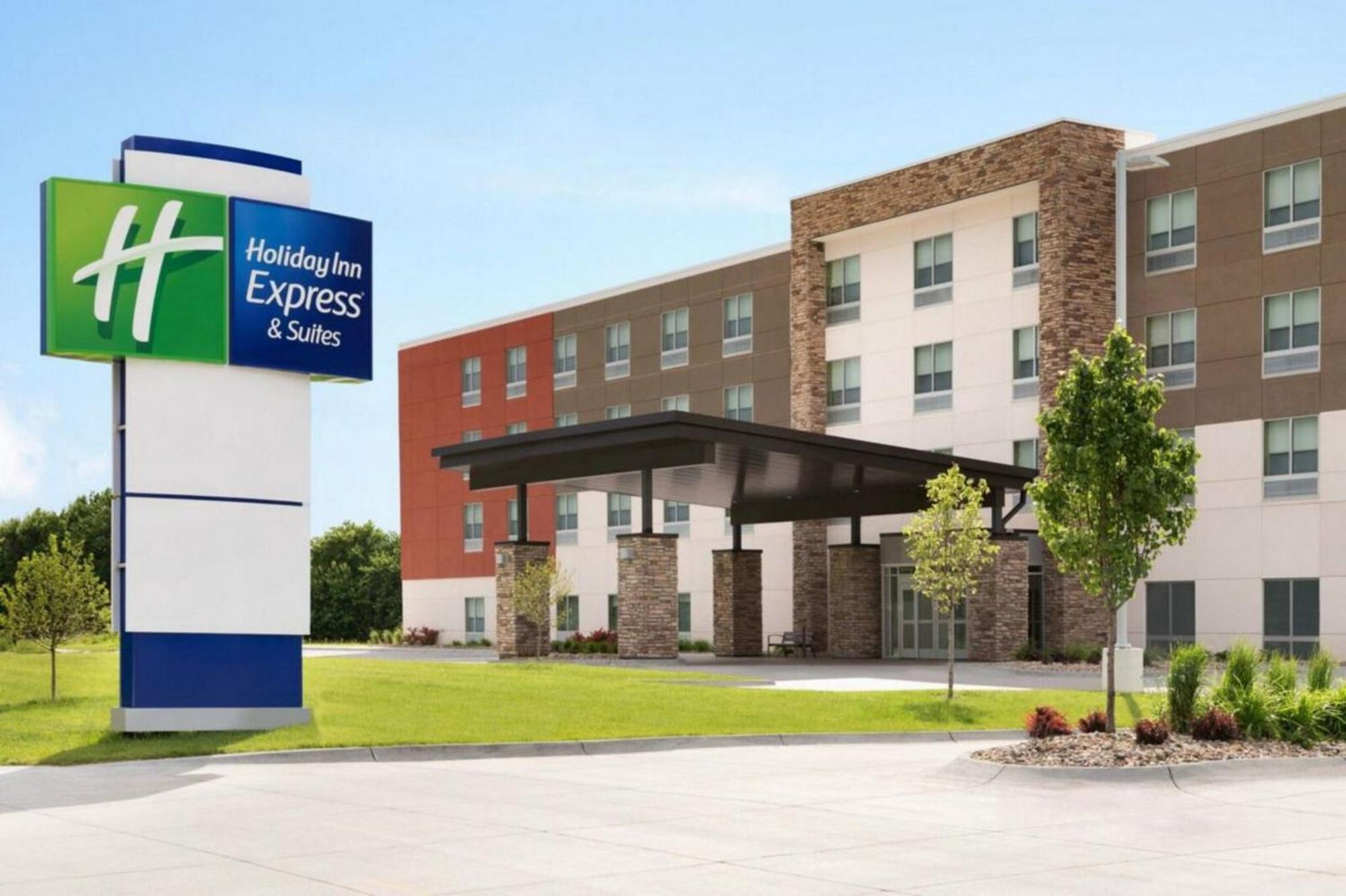 Holiday Inn Express & Suites Chicago - Oak Forest By Ihg Exterior foto